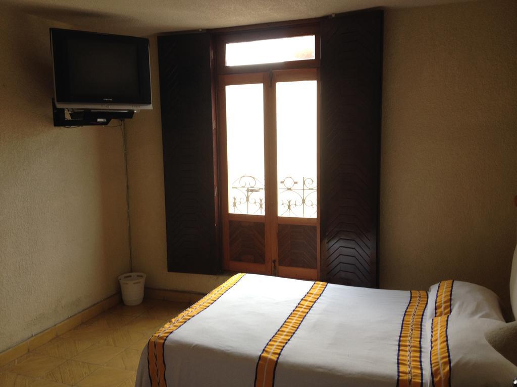 Hostal Casa Castillo Morelia Bilik gambar