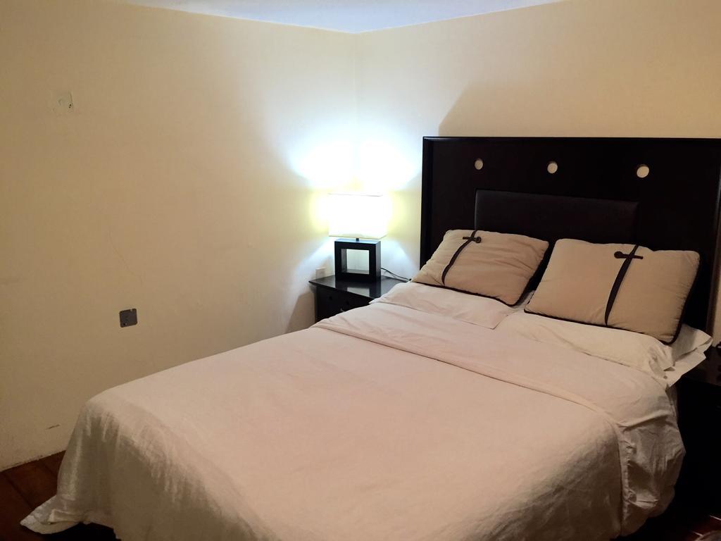 Hostal Casa Castillo Morelia Bilik gambar