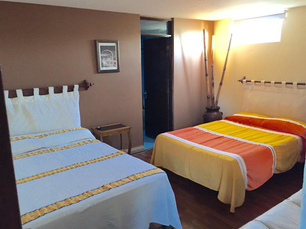 Hostal Casa Castillo Morelia Bilik gambar