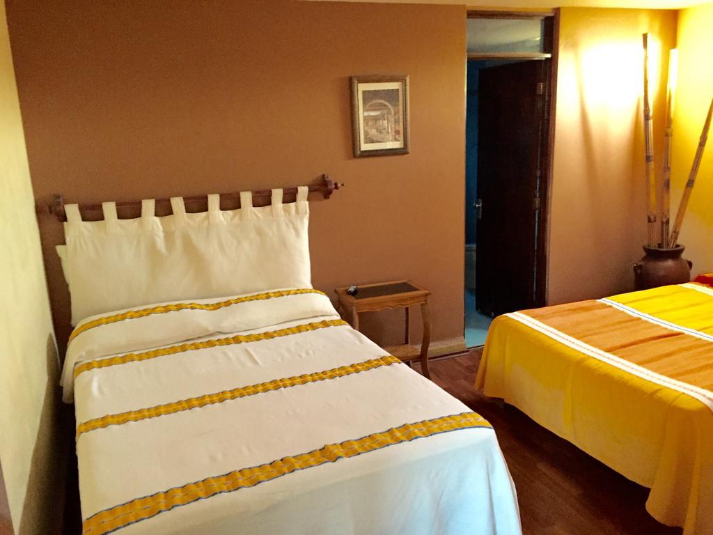 Hostal Casa Castillo Morelia Bilik gambar