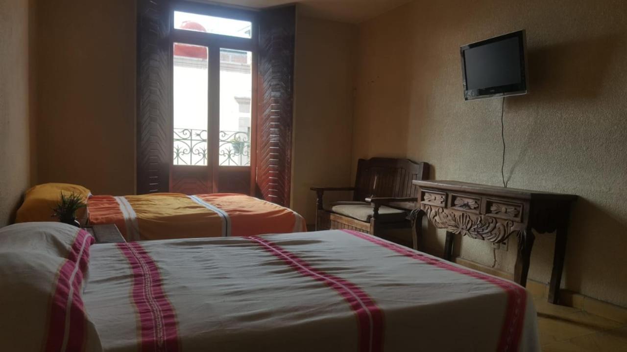 Hostal Casa Castillo Morelia Luaran gambar